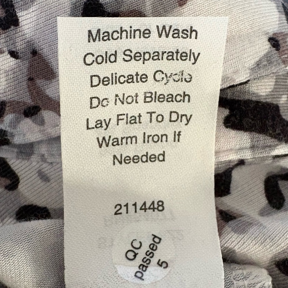 CAbi Printed Black White Collard Shirt Dress w Matching Belt Tie Women’s Large - Picture 10 of 10